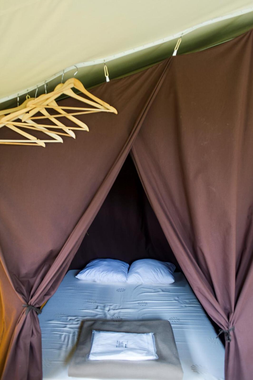 Huttopia Royat Habitación foto